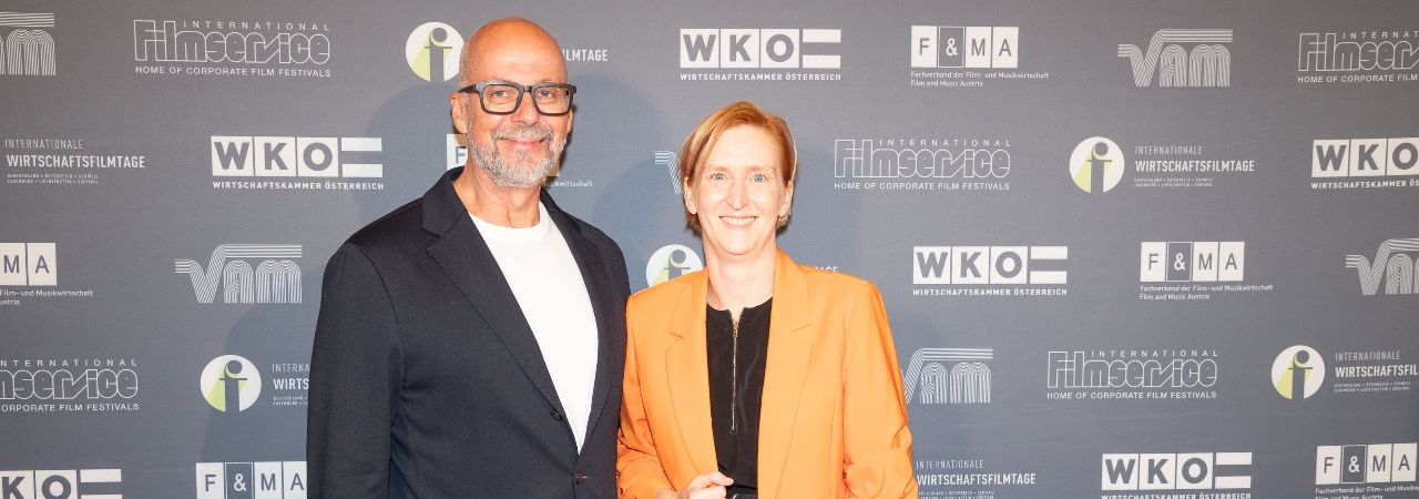 Wohnservice Wien Geschäftsführer Josef Cser mit Wohnbaustadträtin Elke Hanel-Torsch